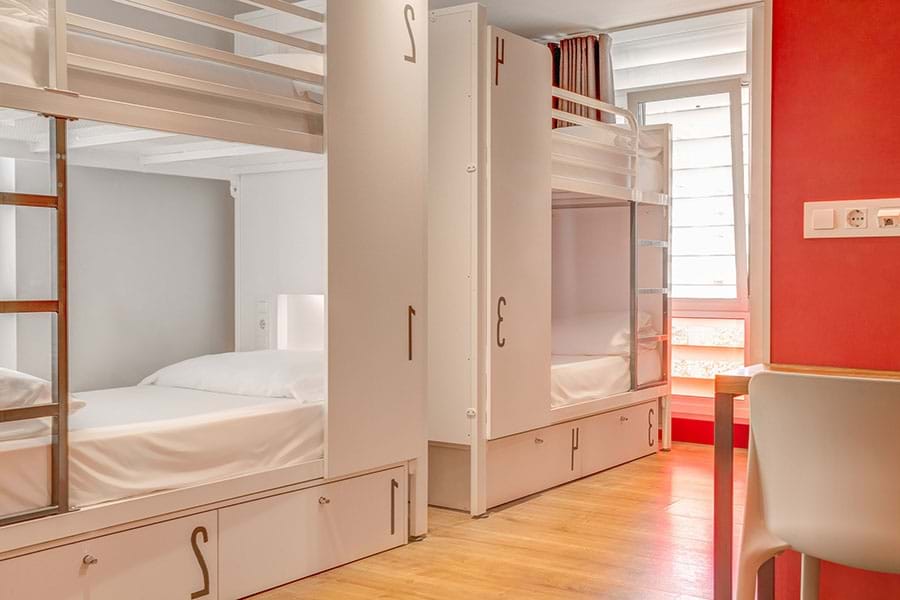 Bed in 4-bed Dorm