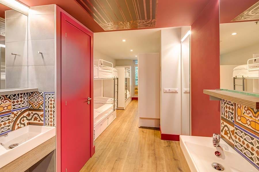 Habitación privada con 8 camas