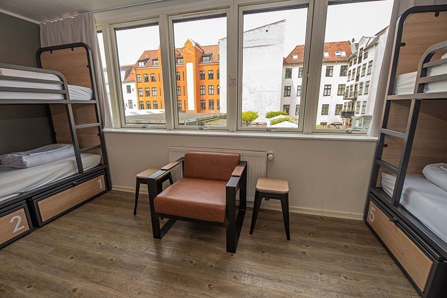 Habitación privada con 4 camas