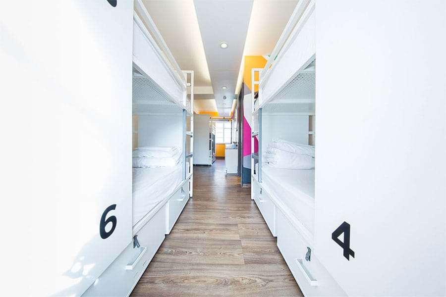 Private 6-bed Room