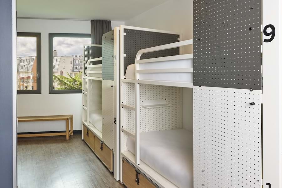 Private 10-bed Room